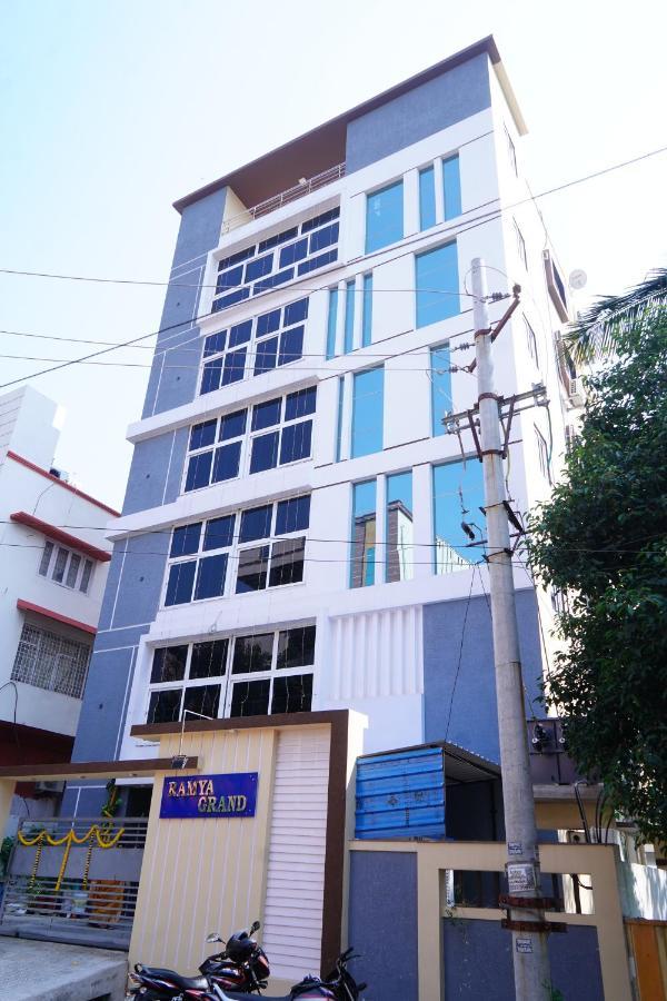 Ramya Grand Daire Visakhapatnam Dış mekan fotoğraf